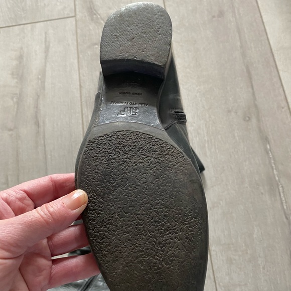 Italian leather knee high boots - Picture 5 of 5